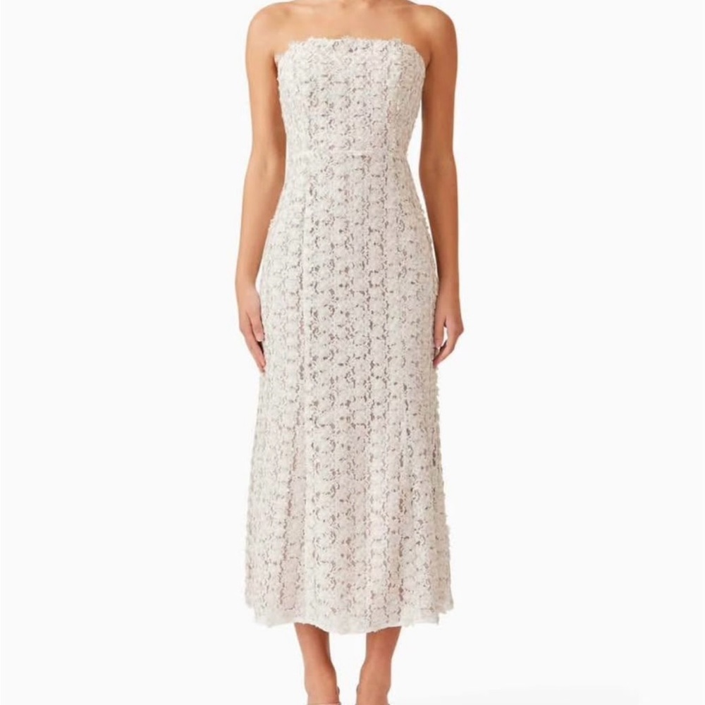 Elliatt Strapless Lace Midi Dress in White